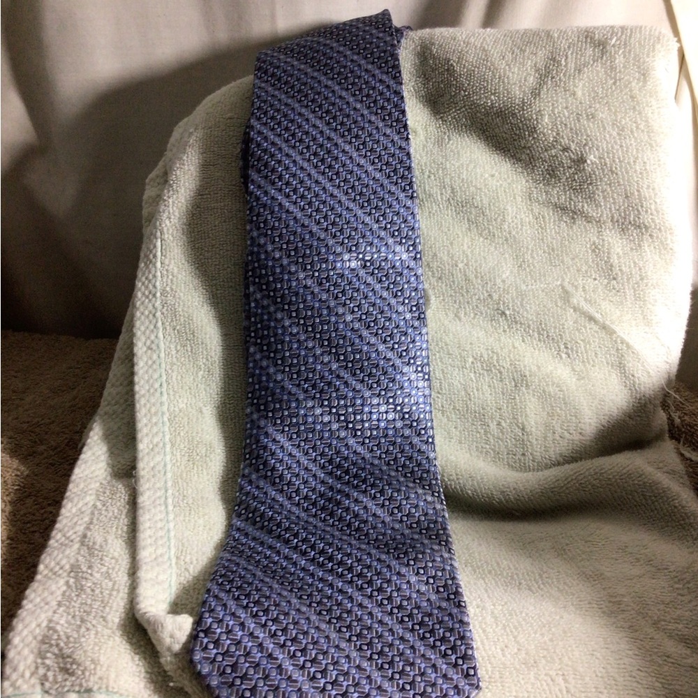Textured Navy Geometric Men's Tie